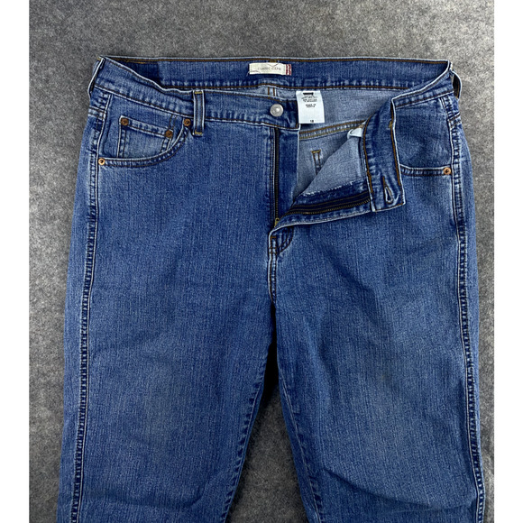 Levi's Jeans Women's Size 18 Blue Denim Classic Capri Denim Jeans - Picture 1 of 7